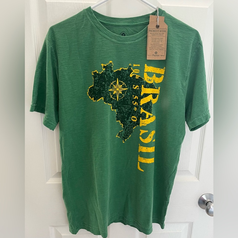 Men’s Green Brasil T-Shirt, Size Medium NWT
